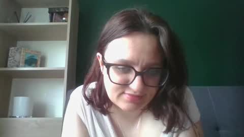 Paris online show from 05/14/26, 05:47