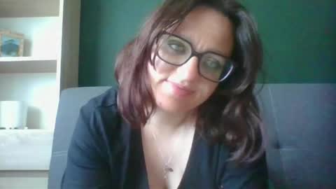 Paris online show from 05/20/26, 05:57