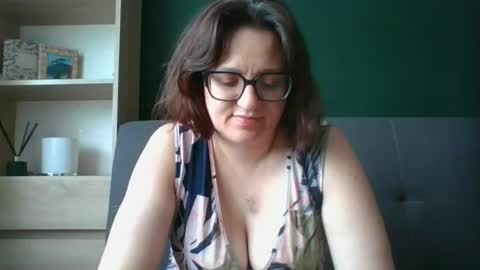 Snapshot of irresistibleparis chatting on 07/07/26, 07:23 Paris online show from 07/07/26, 07:23