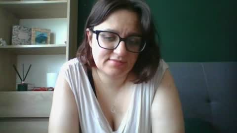 Snapshot of irresistibleparis chatting on 07/13/26, 05:32 Paris online show from 07/13/26, 05:32