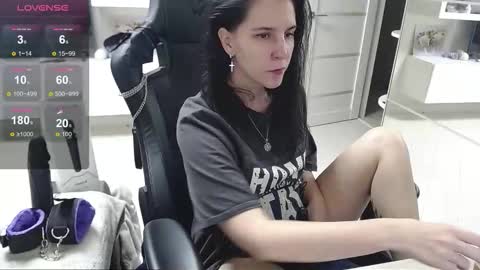 Snapshot of irwi_tomboy chatting on 09/24/25, 11:02 Irwi Tomboy online show from 09/24/25, 11:02