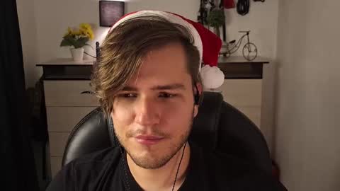 Jess online show from 12/24/24, 09:22