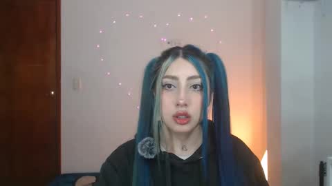 Snapshot of is_nat chatting on 11/25/25, 03:17 Nat online show from 11/25/25, 03:17