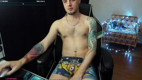 Snapshot of is_yours chatting on 03/09/25, 04:27 Joel online show from 03/09/25, 04:27