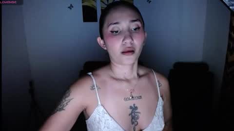 Snapshot of isa_bella___ chatting on 03/25/26, 11:11 Isa online show from 03/25/26, 11:11