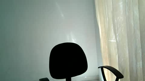 Snapshot of isa_bellaxx23 chatting on 09/21/25, 07:15 isa_bellaxx23 online show from 09/21/25, 07:15