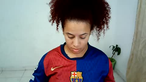 Snapshot of isa_bellaxx23 chatting on 07/02/26, 04:07 isa_bellaxx23 online show from 07/02/26, 04:07