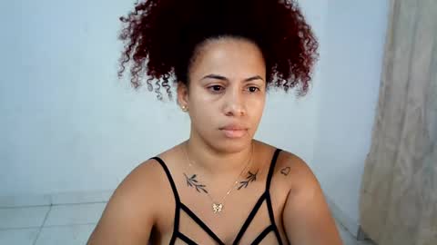 Snapshot of isa_bellaxx23 chatting on 07/14/26, 02:05 isa_bellaxx23 online show from 07/14/26, 02:05