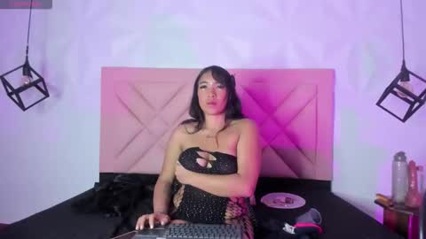ISABELLA online show from 06/04/26, 08:37