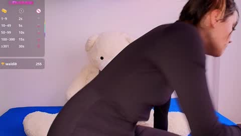 Snapshot of isa_laurentt chatting on 02/05/25, 08:57 Isabella Laurentt  online show from 02/05/25, 08:57