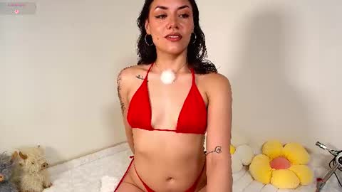 Isabella Laurentt  online show from 06/13/26, 01:58