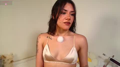 Isabella Laurentt  online show from 06/28/26, 02:06