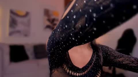 Isa  online show from 11/20/25, 08:19