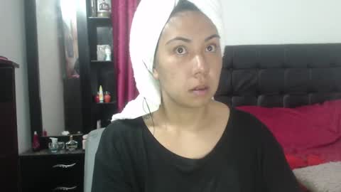 Snapshot of isa_mey chatting on 01/21/25, 03:15 Isa online show from 01/21/25, 03:15