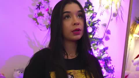 Isabella        online show from 12/14/25, 10:58