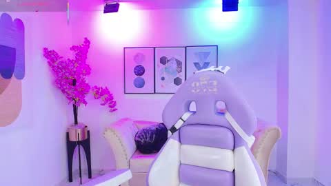 ISA online show from 10/28/25, 07:49