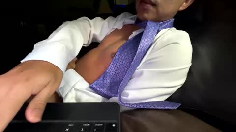 Snapshot of isaac_akamu chatting on 01/13/26, 12:32 isaac_akamu online show from 01/13/26, 12:32