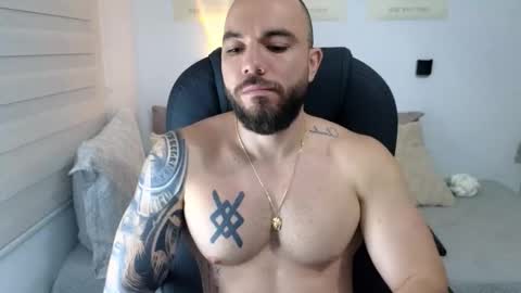 Snapshot of isaac_carter chatting on 09/25/25, 11:03 Isaac carter online show from 09/25/25, 11:03
