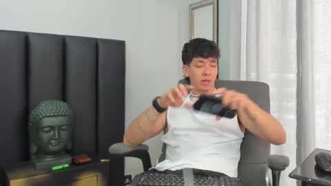 Snapshot of isaac_cryston chatting on 02/12/25, 08:18 isaac_cryston online show from 02/12/25, 08:18