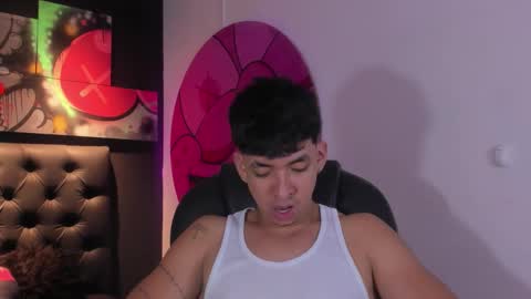 Snapshot of isaac_cryston chatting on 09/13/25, 08:08 isaac_cryston online show from 09/13/25, 08:08