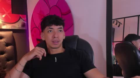 Snapshot of isaac_cryston chatting on 09/15/25, 08:09 isaac_cryston online show from 09/15/25, 08:09