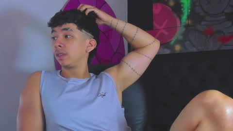 Snapshot of isaac_cryston chatting on 10/12/25, 08:08 isaac_cryston online show from 10/12/25, 08:08