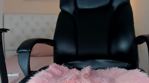 Snapshot of isaac_cryston chatting on 03/12/26, 10:16 isaac_cryston online show from 03/12/26, 10:16