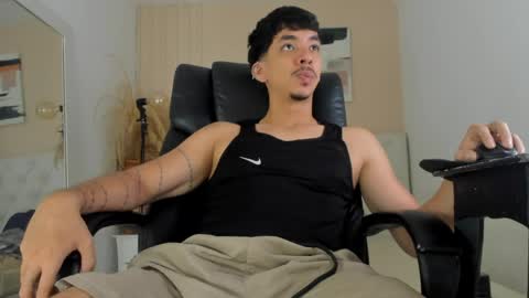 Snapshot of isaac_cryston chatting on 04/06/26, 09:27 isaac_cryston online show from 04/06/26, 09:27