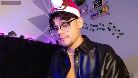 Isaac Saenz. online show from 12/07/24, 11:12