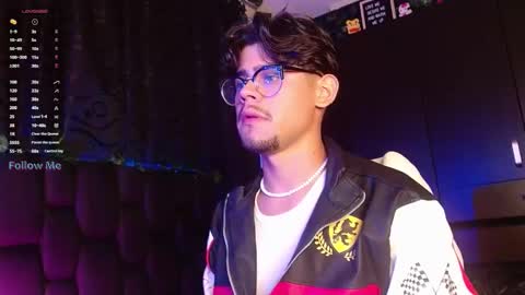 Isaac Saenz. online show from 01/17/25, 10:34