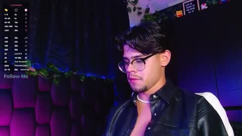 Isaac Saenz. online show from 01/19/25, 02:15