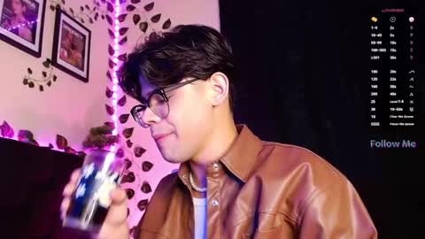 Isaac Saenz. online show from 02/27/25, 10:53