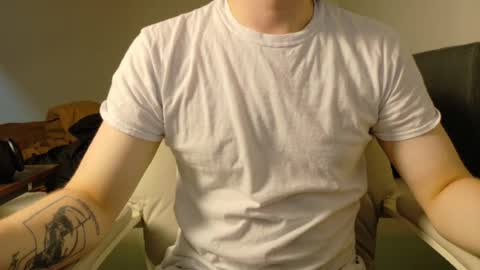 Snapshot of isaac_sheffield chatting on 07/08/26, 07:35 isaac online show from 07/08/26, 07:35