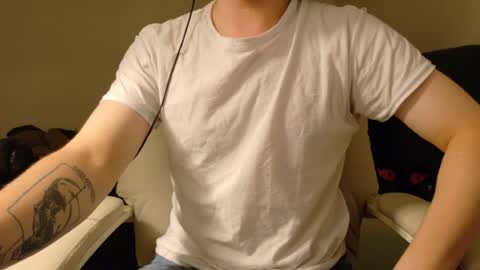 Snapshot of isaac_sheffield chatting on 07/09/26, 11:47 isaac online show from 07/09/26, 11:47