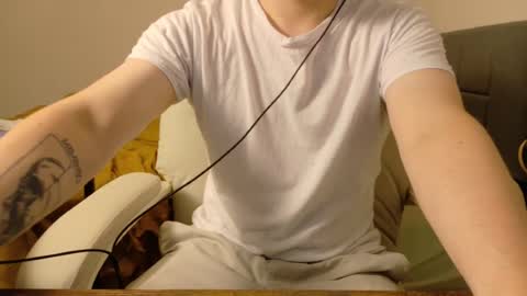 Snapshot of isaac_sheffield chatting on 07/27/26, 04:08 isaac online show from 07/27/26, 04:08