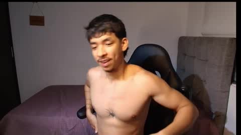 Snapshot of isaac_sttone01 chatting on 04/28/26, 02:38 muscle isaac online show from 04/28/26, 02:38