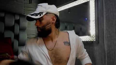 Isaac FVercettis online show from 12/01/25, 12:15