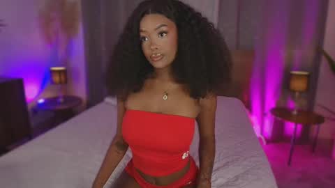 Snapshot of isaacoleman chatting on 12/18/25, 09:54 Isaa Coleman online show from 12/18/25, 09:54