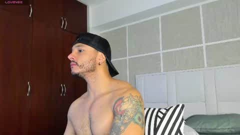 Isaac Surez online show from 07/12/26, 01:02