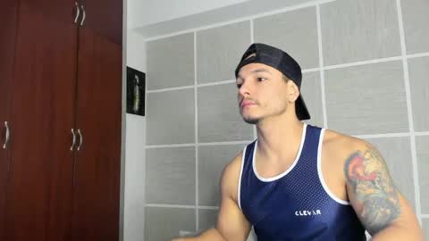 Snapshot of isaacsuarez chatting on 05/07/26, 12:54 Isaac Surez online show from 05/07/26, 12:54