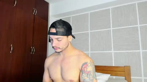 Snapshot of isaacsuarez chatting on 05/11/26, 11:38 Isaac Surez online show from 05/11/26, 11:38
