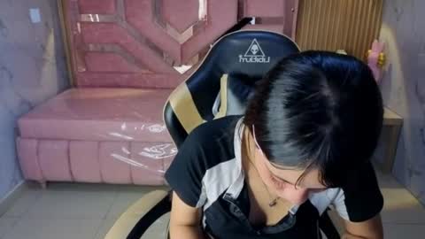 isabeau_s online show from 06/09/26, 12:50