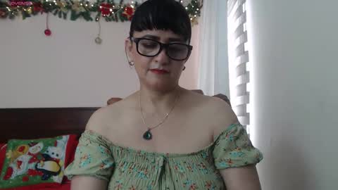 Snapshot of isabeel_sofia01 chatting on 11/02/25, 03:58 Isabeel Sofia online show from 11/02/25, 03:58