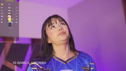 Snapshot of isabela_antonia_ chatting on 04/01/26, 10:27 online show from 04/01/26, 10:27