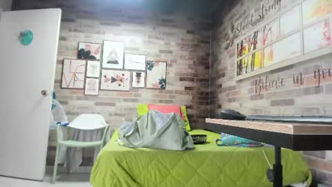 Isabela online show from 06/20/26, 12:08