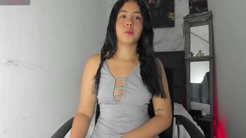 Snapshot of isabela_lux chatting on 10/31/25, 07:48 Isabella online show from 10/31/25, 07:48