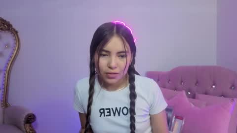 ISABELA  online show from 05/15/26, 12:01