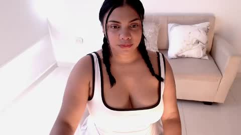 isabelateran online show from 04/29/26, 07:31
