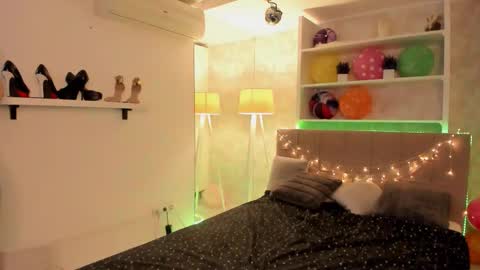 Snapshot of isabelkiss chatting on 03/20/26, 02:11 IsabelKiss online show from 03/20/26, 02:11