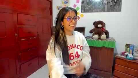 Snapshot of isabella22_1 chatting on 01/15/25, 02:38 Isabella22 1 online show from 01/15/25, 02:38